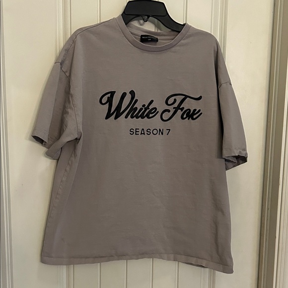 White Fox Boutique Tops - White Fox S/M season 7 gray/black tshirt